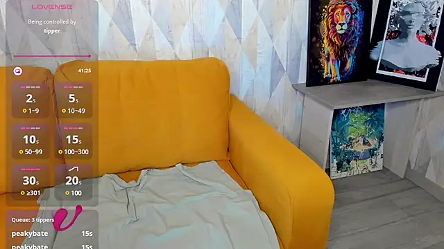 Michelle Blond online show from 02-10-25, 01:11