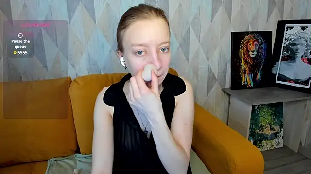 Michelle Blond online show from 02-17-25, 06:53