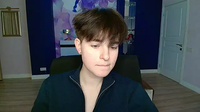 Snapshot of EmiliaYours chatting on 02-22-25, 04:40 EmiliaYours online show from 02-22-25, 04:40