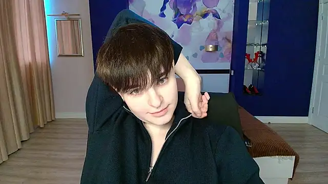 Snapshot of EmiliaYours chatting on 03-02-25, 01:16 EmiliaYours online show from 03-02-25, 01:16