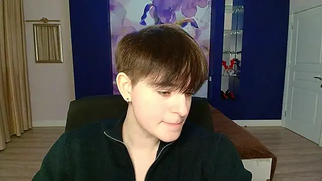 Snapshot of EmiliaYours chatting on 03-02-25, 04:21 EmiliaYours online show from 03-02-25, 04:21