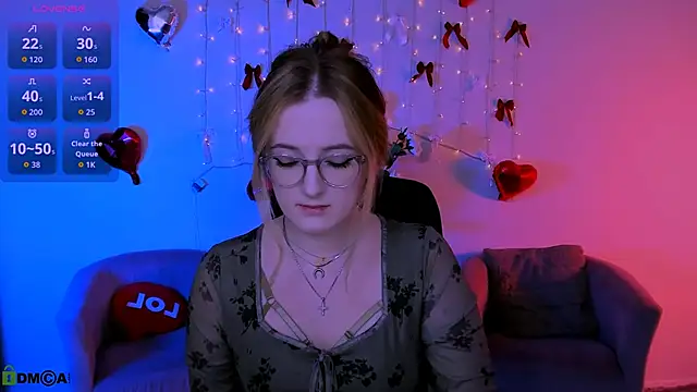 luna berryy online show from 04-15-26, 07:10