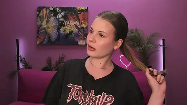 holy kitty online show from 10-17-25, 06:16