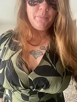 Snapshot of XtentationMG chatting on 11-17-25, 08:53 XtentationMG online show from 11-17-25, 08:53