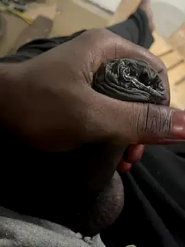 Snapshot of tamil000000 chatting on 11-05-25, 04:18 tamil000000 online show from 11-05-25, 04:18