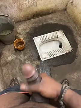 Snapshot of tamil000000 chatting on 02-16-26, 09:44 tamil000000 online show from 02-16-26, 09:44