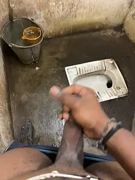 Snapshot of tamil000000 chatting on 02-21-26, 03:57 tamil000000 online show from 02-21-26, 03:57