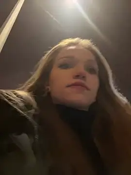 Snapshot of KitteCat chatting on 12-27-24, 04:43 KitteCat online show from 12-27-24, 04:43