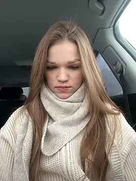 Snapshot of KitteCat chatting on 01-03-25, 08:21 KitteCat online show from 01-03-25, 08:21