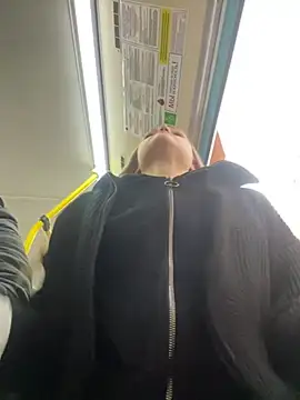 Snapshot of KitteCat chatting on 02-02-25, 12:13 KitteCat online show from 02-02-25, 12:13