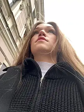 Snapshot of KitteCat chatting on 03-08-25, 09:17 KitteCat online show from 03-08-25, 09:17