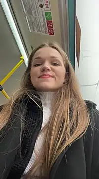 Snapshot of KitteCat chatting on 03-08-25, 12:20 KitteCat online show from 03-08-25, 12:20