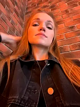 Snapshot of KitteCat chatting on 09-12-25, 09:20 KitteCat online show from 09-12-25, 09:20