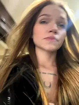 Snapshot of KitteCat chatting on 10-10-25, 07:40 KitteCat online show from 10-10-25, 07:40