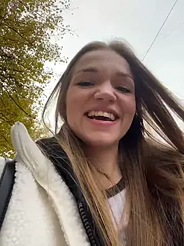 Snapshot of KitteCat chatting on 10-16-25, 09:43 KitteCat online show from 10-16-25, 09:43