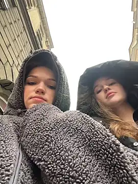 Snapshot of KitteCat chatting on 11-21-25, 08:02 KitteCat online show from 11-21-25, 08:02