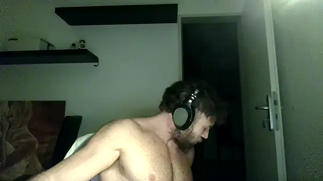 alpha-hunk online show from 10-03-25, 06:49