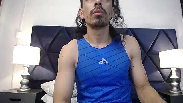 Sr Magnus  online show from 02-11-25, 04:02