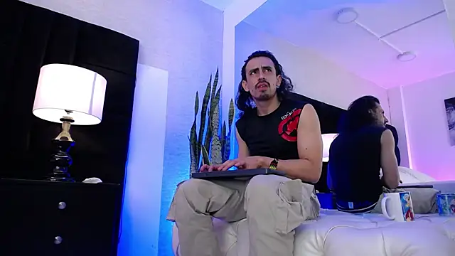 Sr Magnus  online show from 02-21-25, 12:39