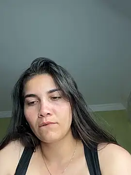 aurora divine online show from 11-20-25, 10:42