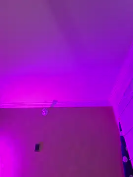 Snapshot of aurora_divine chatting on 01-17-26, 01:16 aurora divine online show from 01-17-26, 01:16