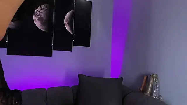 Snapshot of maddy_walker chatting on 01-21-25, 08:32 maddy walker online show from 01-21-25, 08:32