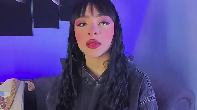 Snapshot of maddy_walker chatting on 03-01-25, 07:59 maddy walker online show from 03-01-25, 07:59