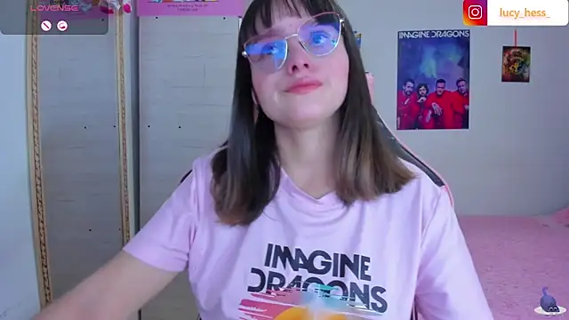 Lucyy-hess online show from 04-20-26, 08:32