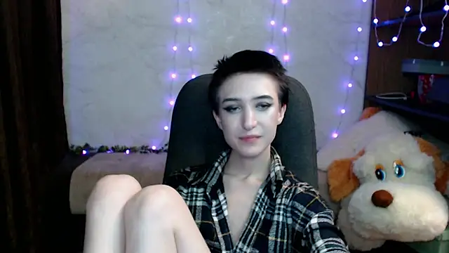 MilanaThorn online show from 12-28-24, 04:51