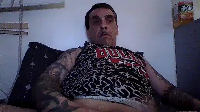 Snapshot of CandiedPompano chatting on 06-15-26, 05:42 CandiedPompano online show from 06-15-26, 05:42