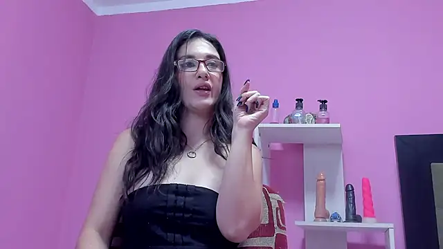 Snapshot of LolaBoobs chatting on 02-05-25, 10:30 LolaBoobs online show from 02-05-25, 10:30