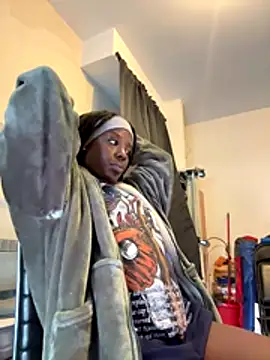 choclatepeaach online show from 10-31-25, 02:40