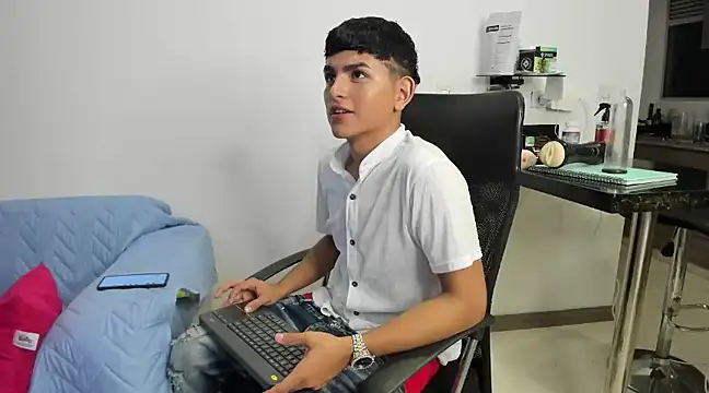 Lyam ap online show from 01-11-25, 06:56