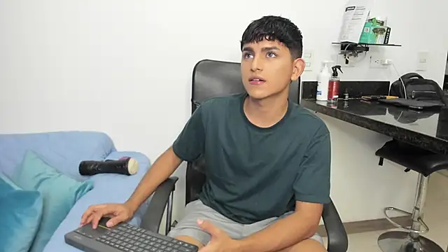 Lyam ap online show from 02-06-25, 06:08