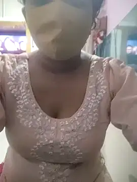 Snapshot of Dr_Chhaya chatting on 02-25-25, 06:09 Dr Chhaya online show from 02-25-25, 06:09