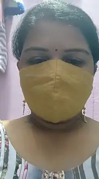 Snapshot of Dr_Chhaya chatting on 03-11-25, 12:50 Dr Chhaya online show from 03-11-25, 12:50