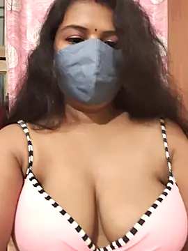 Snapshot of Dr_Chhaya chatting on 07-13-26, 05:10 Dr Chhaya online show from 07-13-26, 05:10