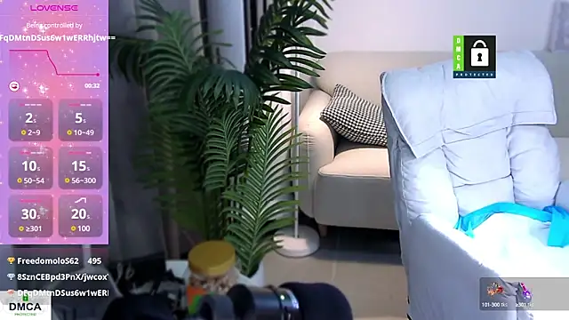 Snapshot of Sheep-1 chatting on 12-14-24, 03:47 Sheep-1 online show from 12-14-24, 03:47