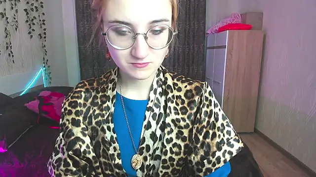 Miss Elsa  online show from 01-14-25, 03:11