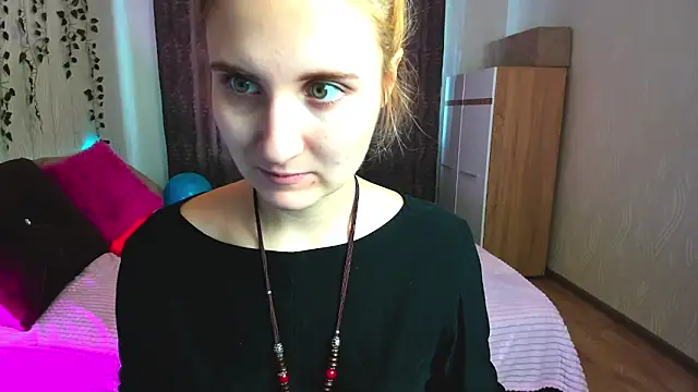 Miss Elsa  online show from 02-15-25, 03:52