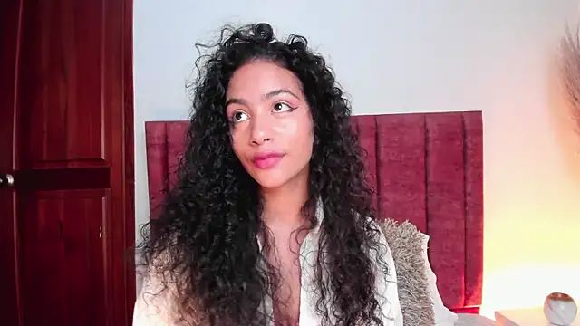 AntonellaHall  online show from 09-17-25, 12:18