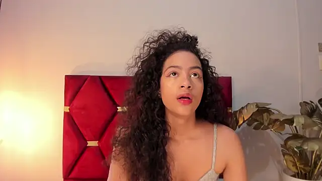 AntonellaHall  online show from 10-21-25, 12:06