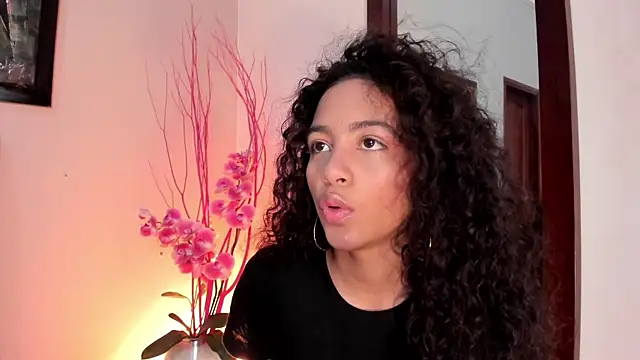 AntonellaHall  online show from 04-02-26, 06:38