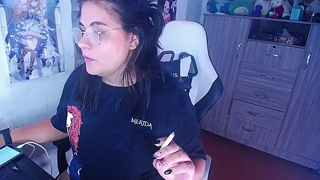 gigiqueen 18 online show from 12-04-24, 06:39