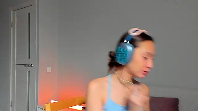 EllaSky xoxo online show from 12-28-24, 02:01