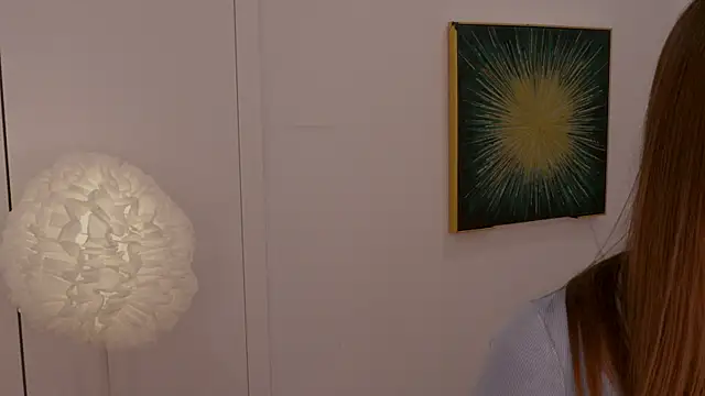 Lilly Colins online show from 02-07-25, 06:13