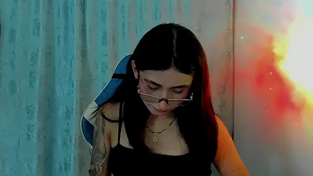 Snapshot of Camila_TransGirl chatting on 12-15-25, 05:17 Camila TransGirl online show from 12-15-25, 05:17