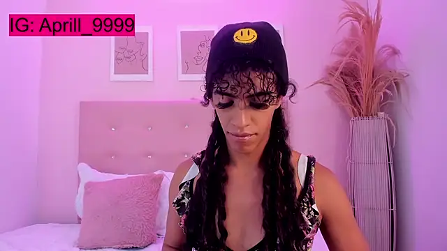 Snapshot of APRILL_FOXX chatting on 12-13-25, 07:53 APRILL FOXX online show from 12-13-25, 07:53