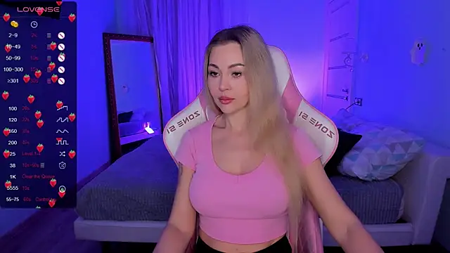 AdeleRoberts online show from 12-05-25, 01:58