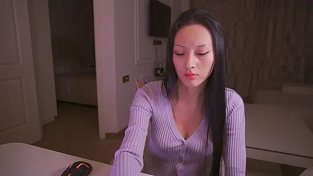 Snapshot of hana99 chatting on 12-15-25, 10:14 hana99 online show from 12-15-25, 10:14